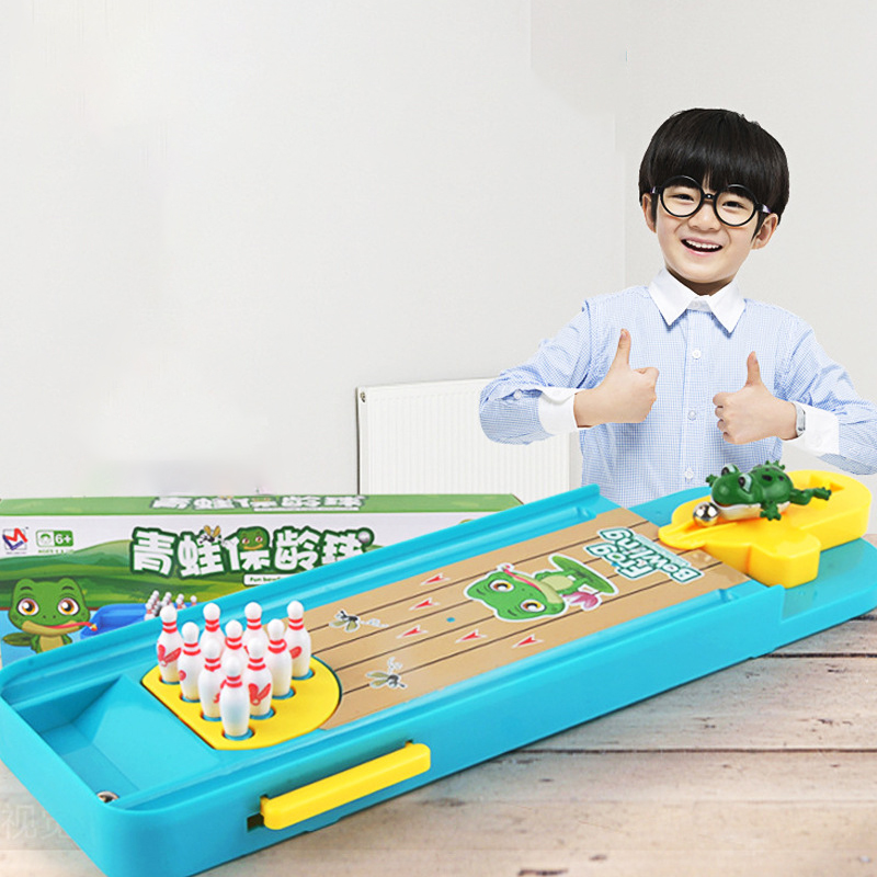 لعبة البولينج الصغيرة على سطح  - مراجعة Party Games You Can Play وسعره