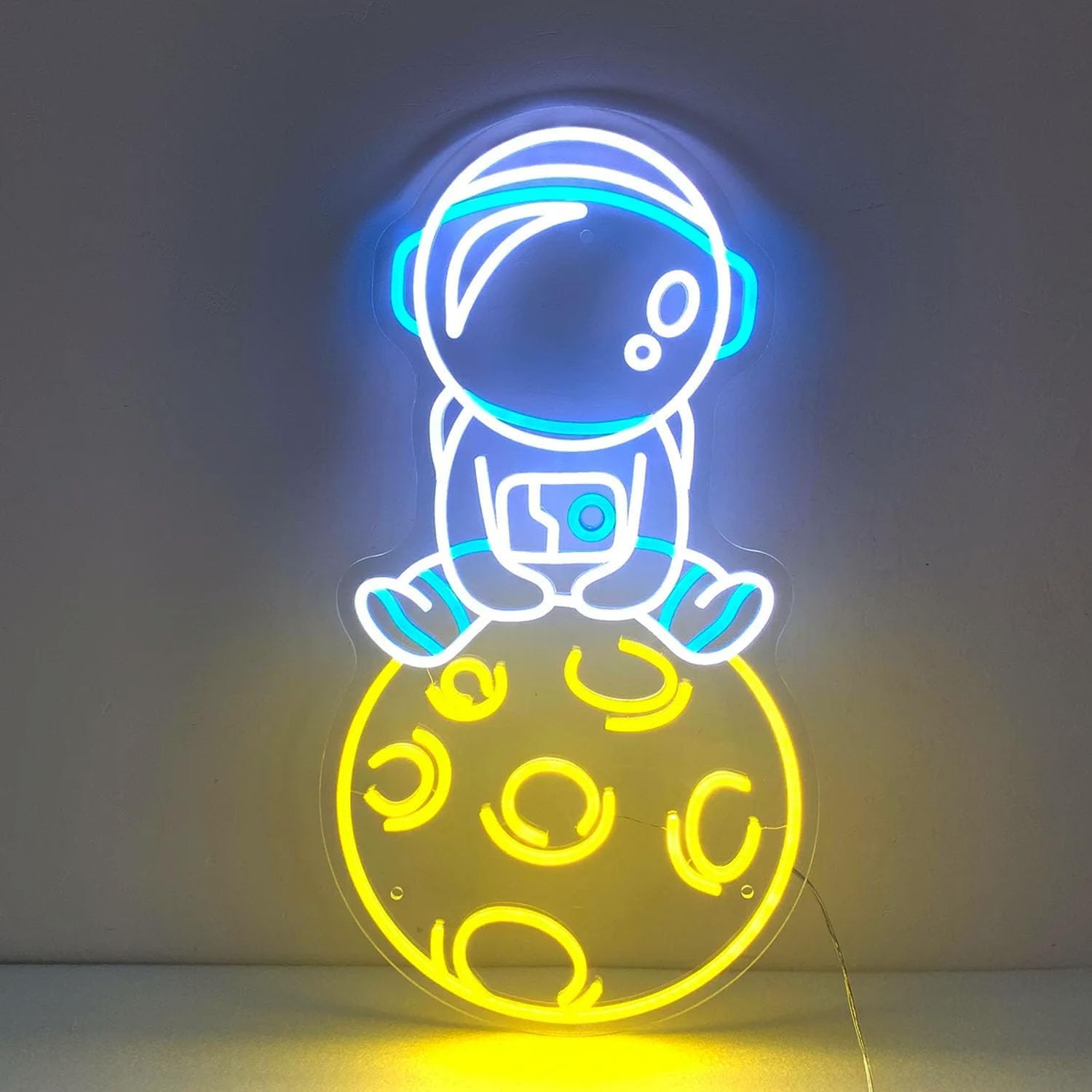 لافتة نيون LED على شكل رائد فض - مراجعة Kids Party Games وسعره
